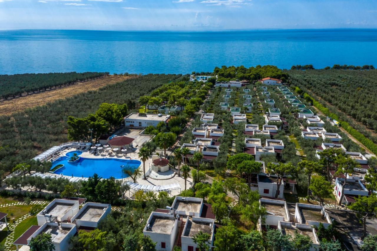Villaggio Baia Del Monaco Manfredonia Exterior photo